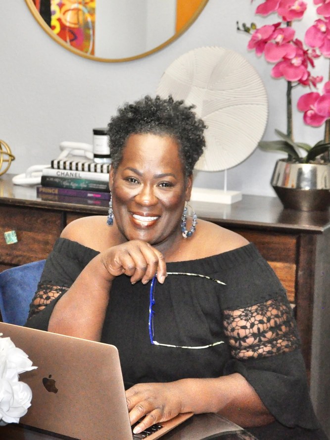 Q. Williams, Licensed Real Estate Agent / Apartment Locator